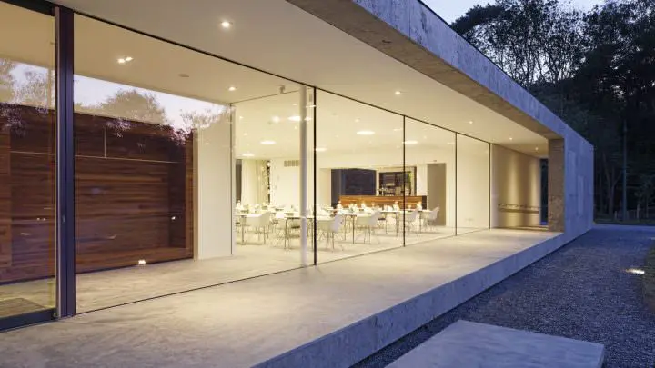 Rahmenlose Fenster & Schiebetüren