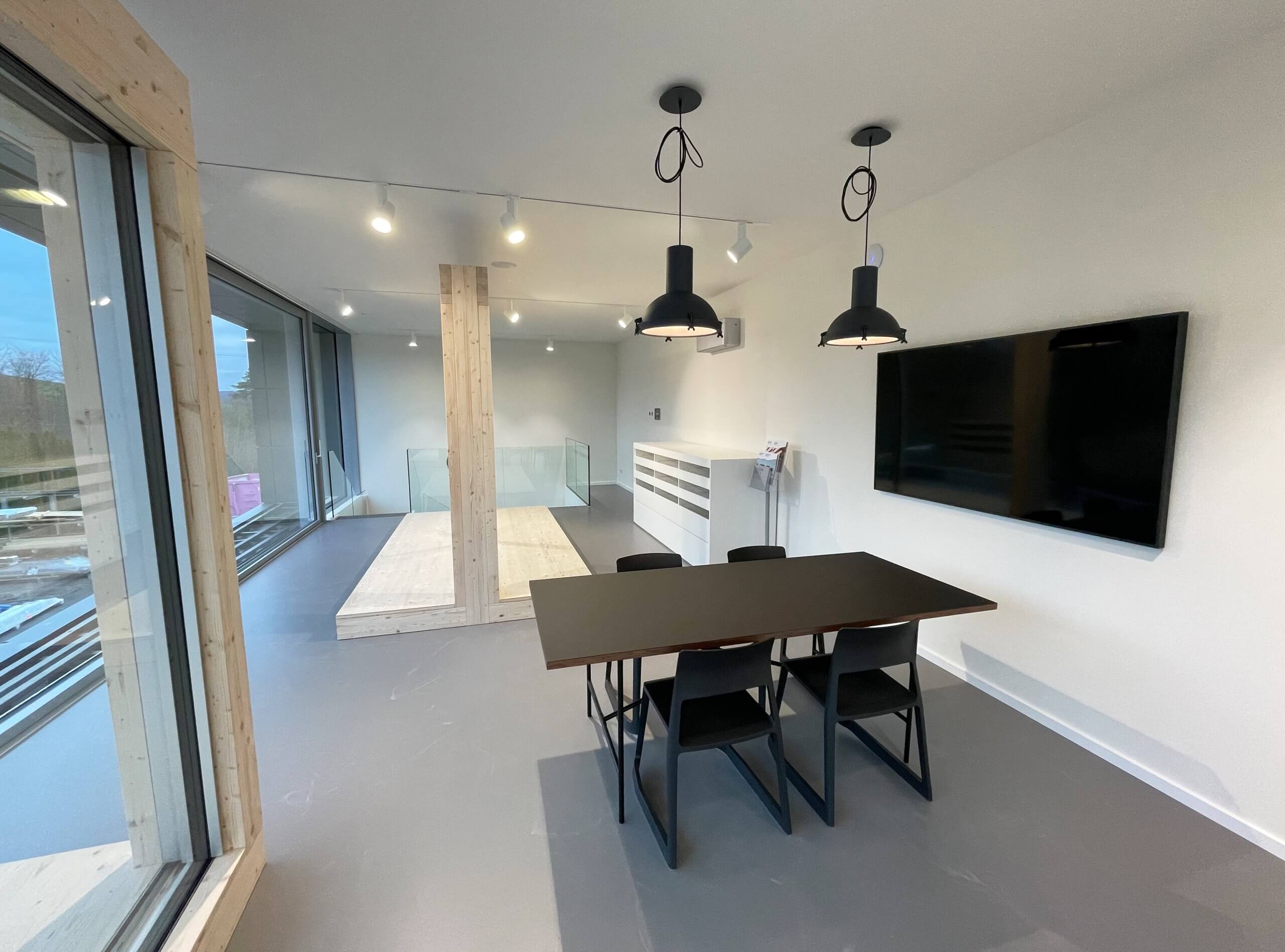 Sky-Frame-Showroom